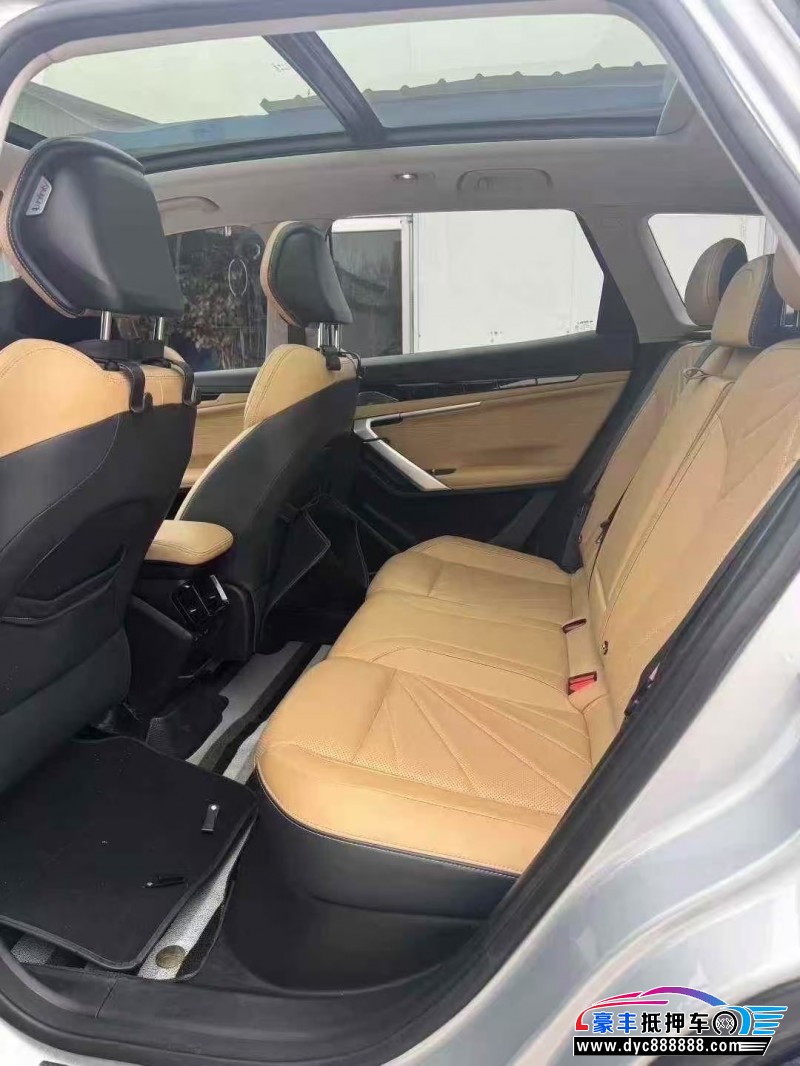 23年吉利博越轿车抵押车出售