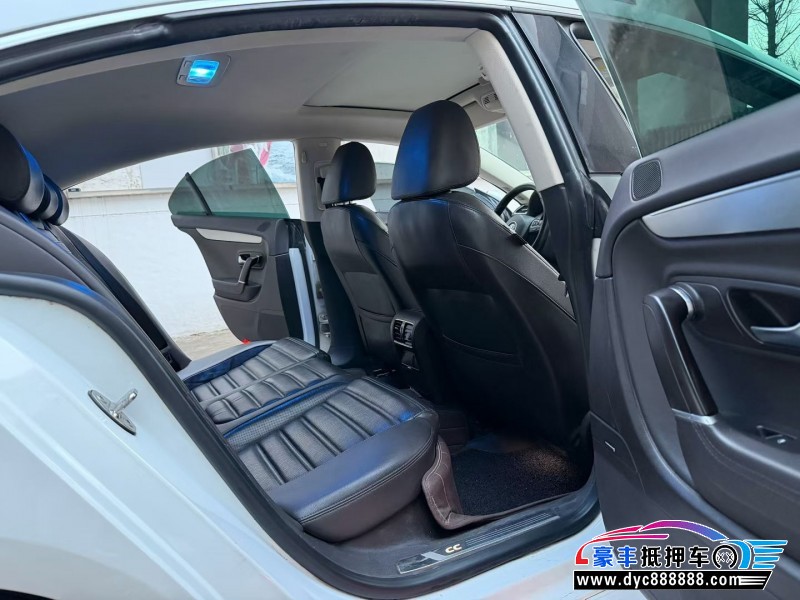 17年大众CC轿车抵押车出售