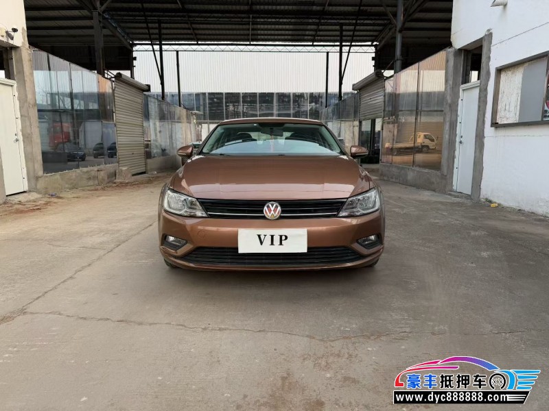 15年大众凌渡轿车抵押车出售
