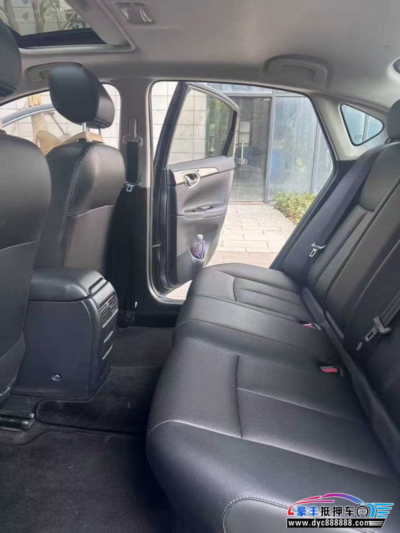 21年日产轩逸轿车抵押车出售