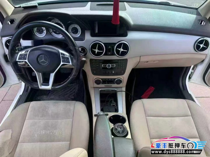 15年奔驰GLK级轿车抵押车出售