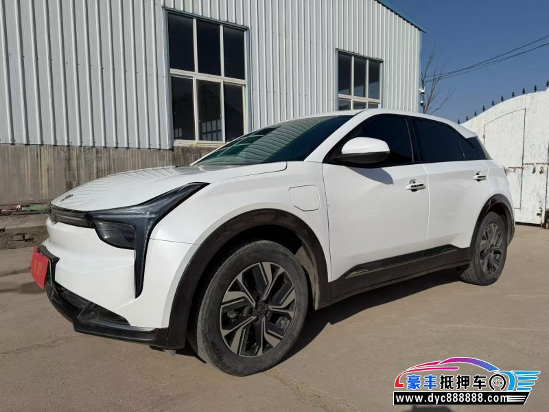 23年哪吒U轿车抵押车出售