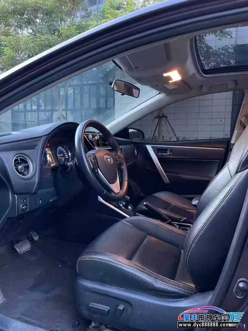 18年丰田雷凌轿车抵押车出售