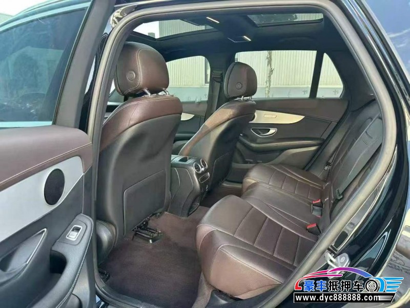 21年奔驰GLC轿车抵押车出售