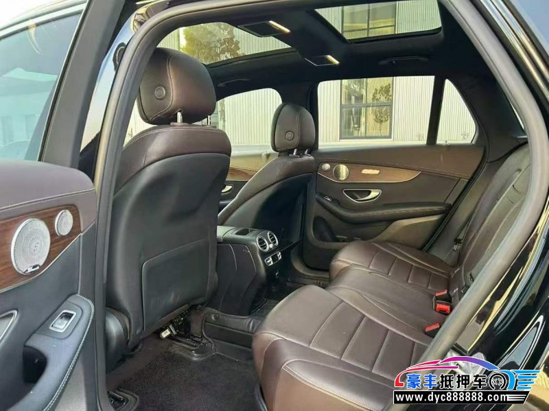 21年奔驰GLC轿车抵押车出售