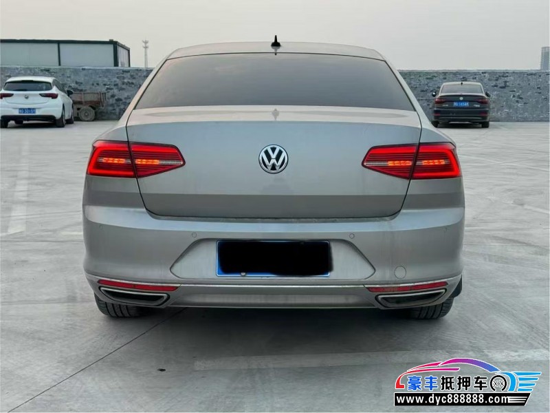 19年大众迈腾轿车抵押车出售