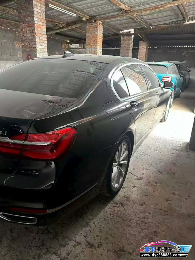 17年宝马7系轿车抵押车出售