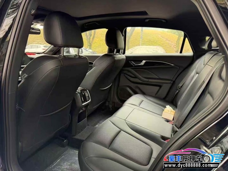 25年奔腾B70轿车抵押车出售