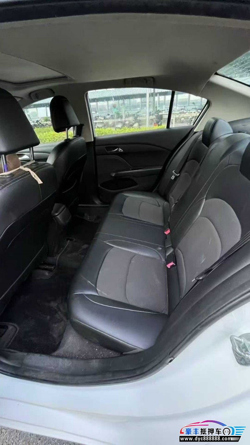 19年雪佛兰科沃兹轿车抵押车出售