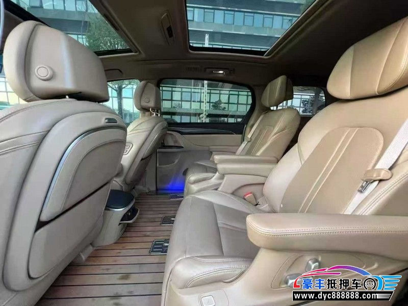 21年别克GL8轿车抵押车出售