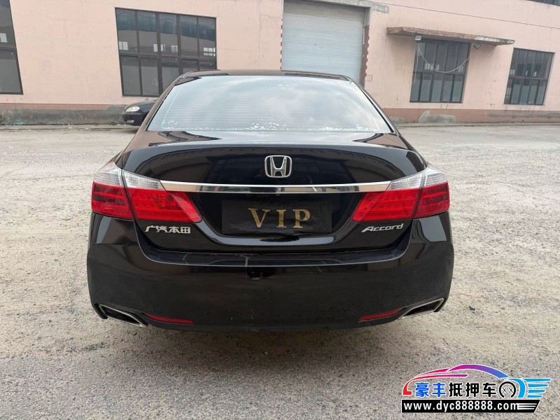 15年本田雅阁轿车抵押车出售