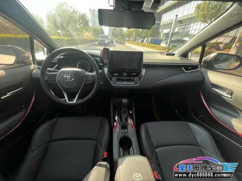 24年丰田雷凌轿车抵押车出售