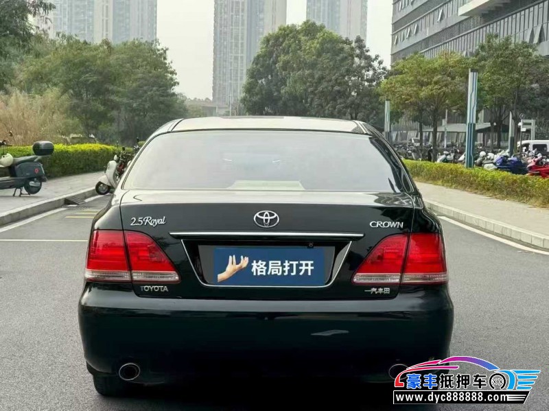 09年丰田皇冠轿车抵押车出售