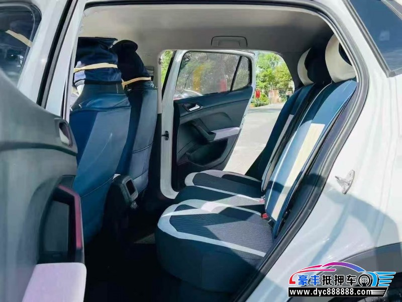 25年大众途岳轿车抵押车出售