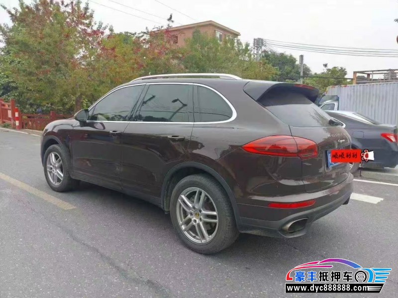 15年保时捷卡宴轿车抵押车出售