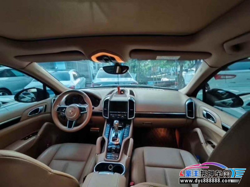 15年保时捷卡宴轿车抵押车出售