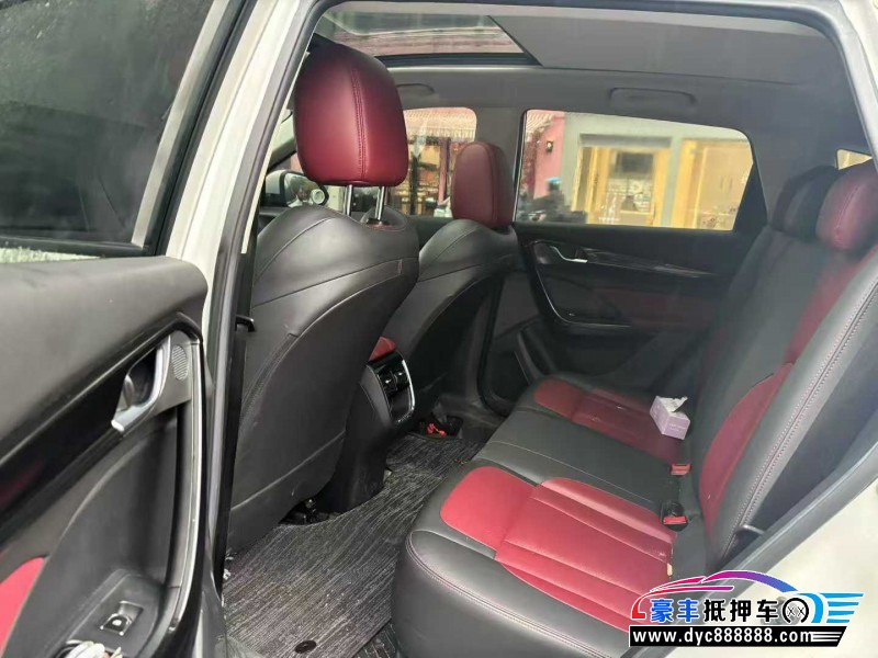 22年东风AX7轿车抵押车出售