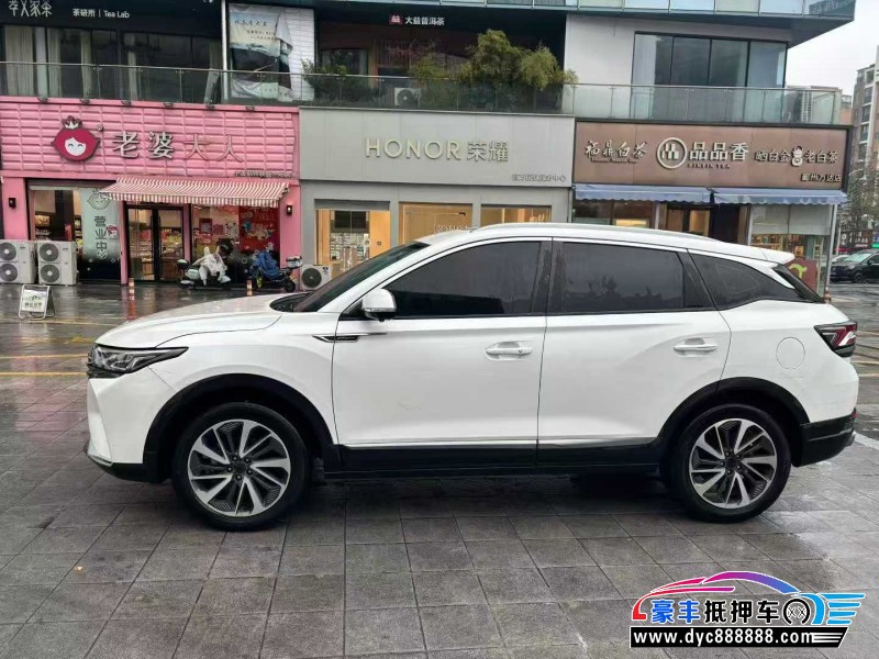 22年东风AX7轿车抵押车出售