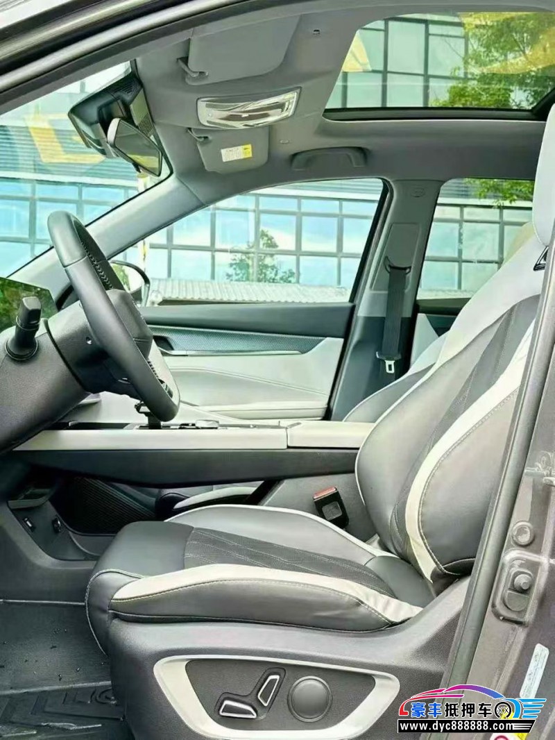 25年长安CS75轿车抵押车出售