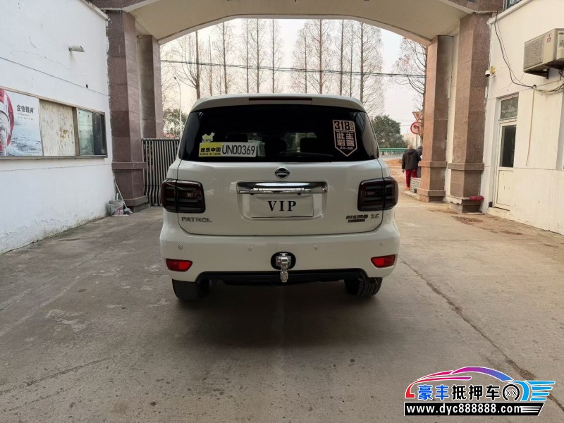 19年日产途乐轿车抵押车出售