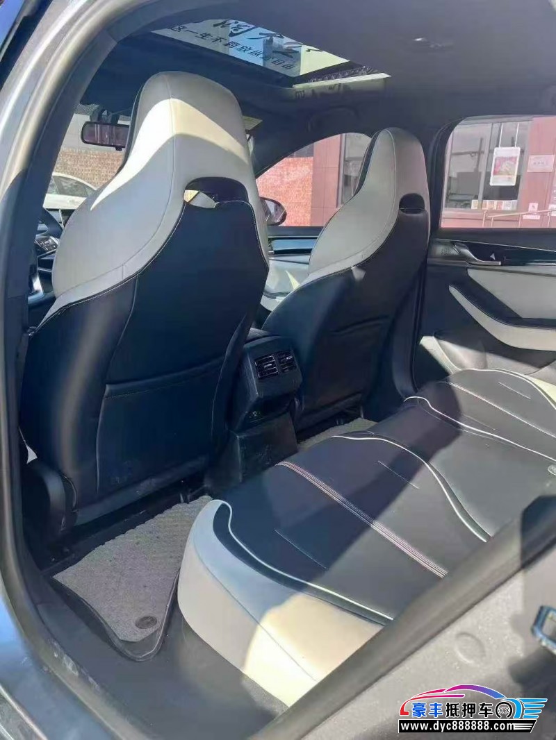 23年比亚迪秦轿车抵押车出售