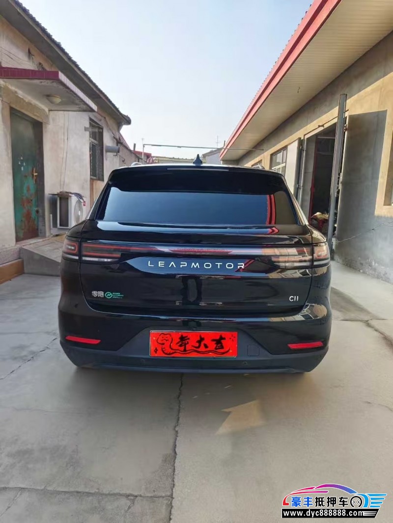 25年零跑C11轿车抵押车出售