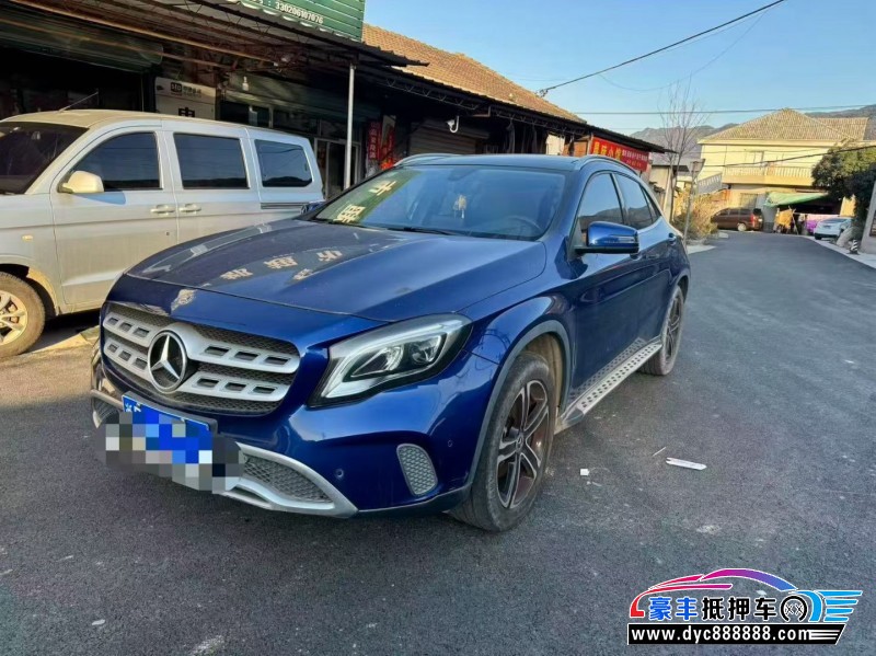 19年奔驰GLA轿车抵押车出售