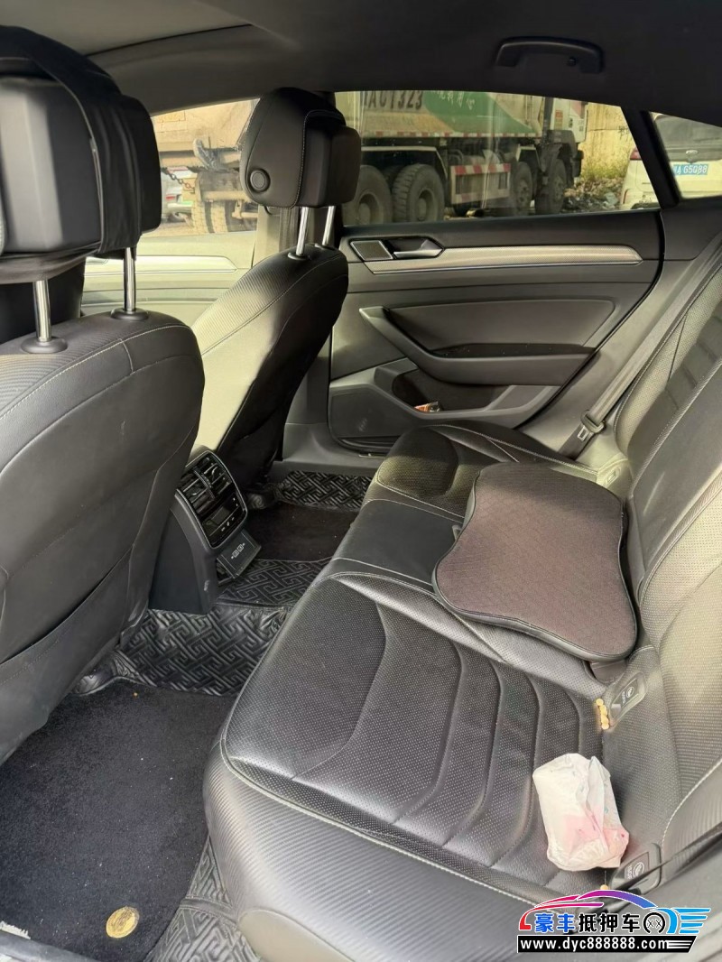 20年大众CC轿车抵押车出售