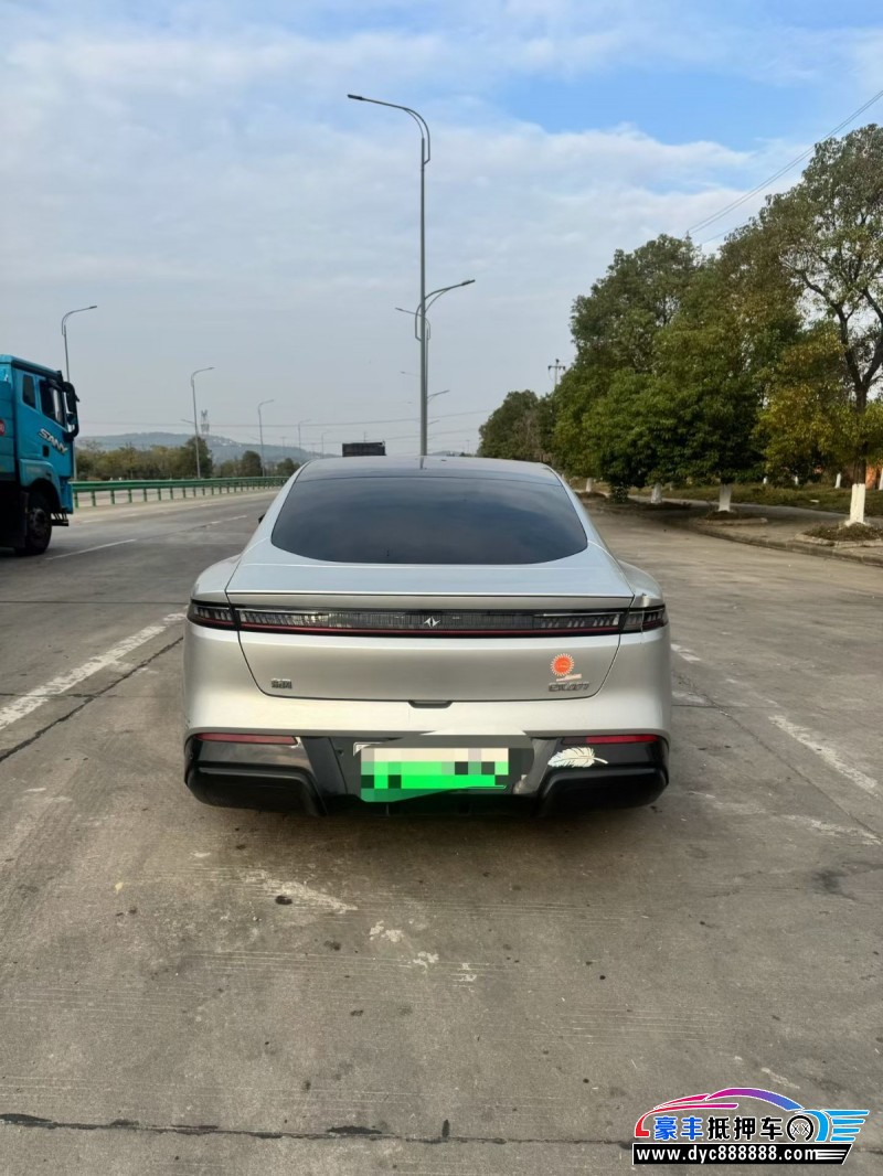 24年东风奕派007轿车抵押车出售