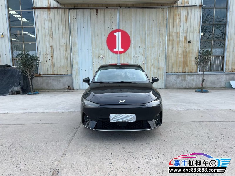23年小鹏汽车P5轿车