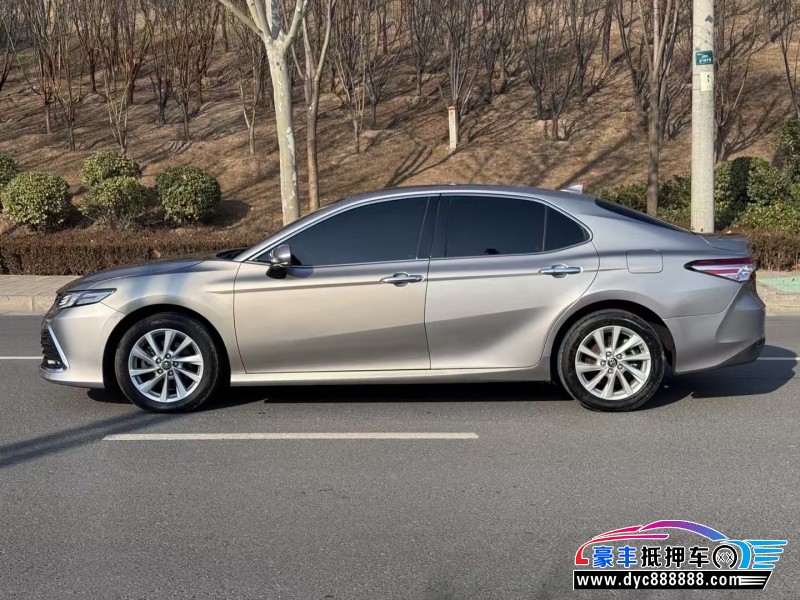 21年丰田凯美瑞轿车抵押车出售