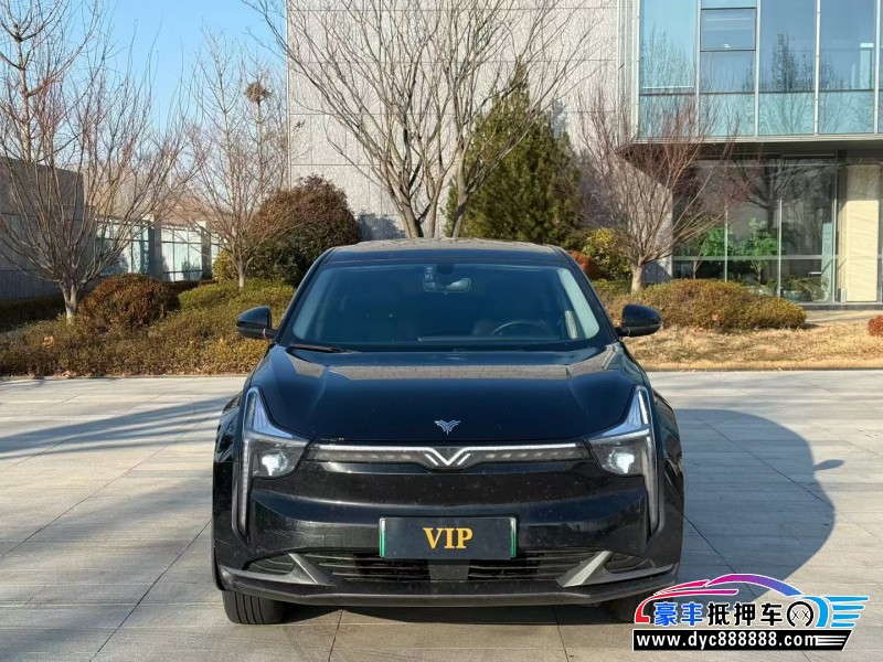 24年哪吒U轿车抵押车出售