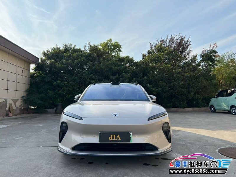 24年蔚来ET5轿车