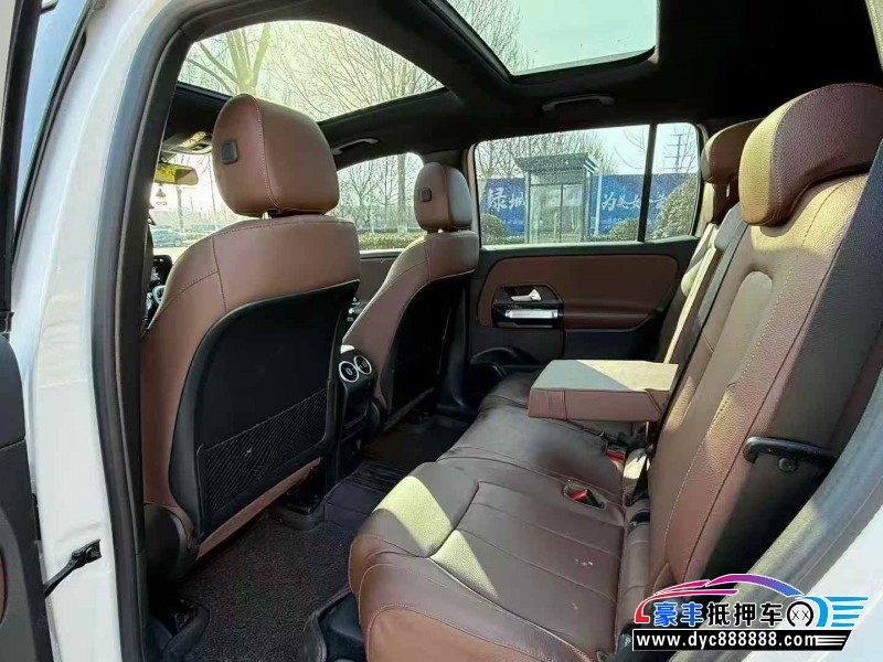 23年奔驰GLB轿车抵押车出售