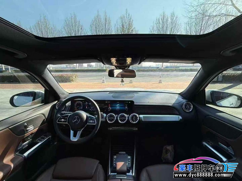 23年奔驰GLB轿车抵押车出售