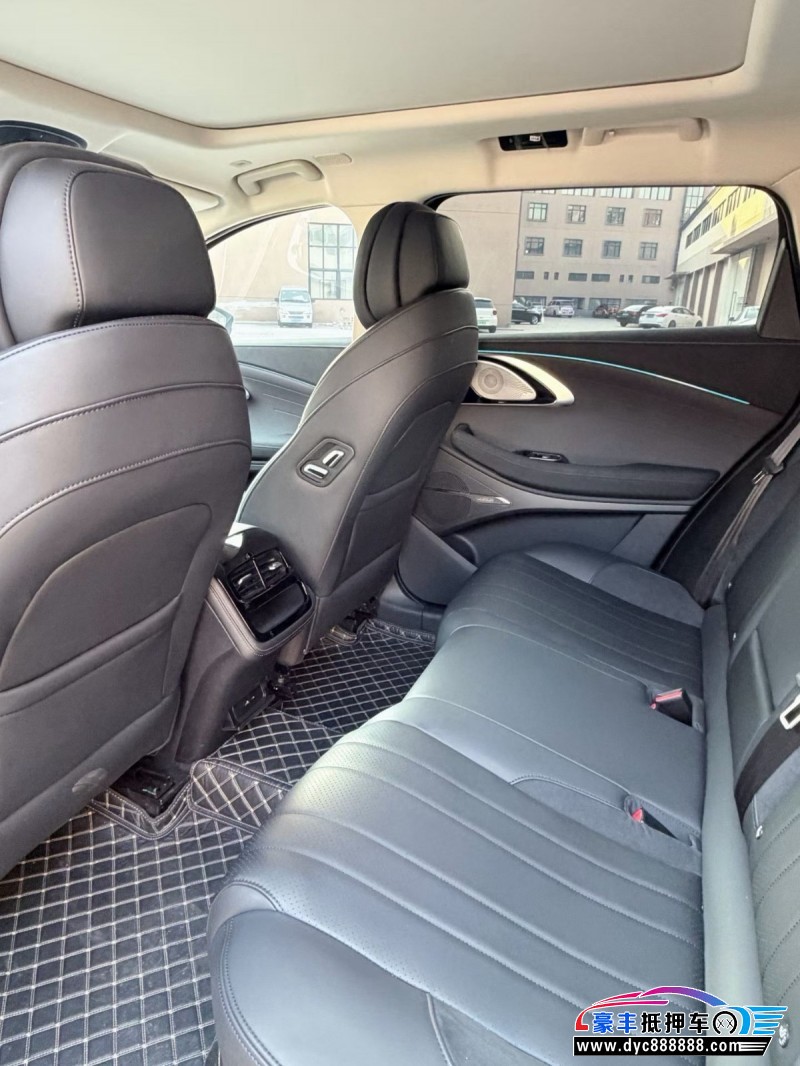 24年吉利星途追风轿车抵押车出售