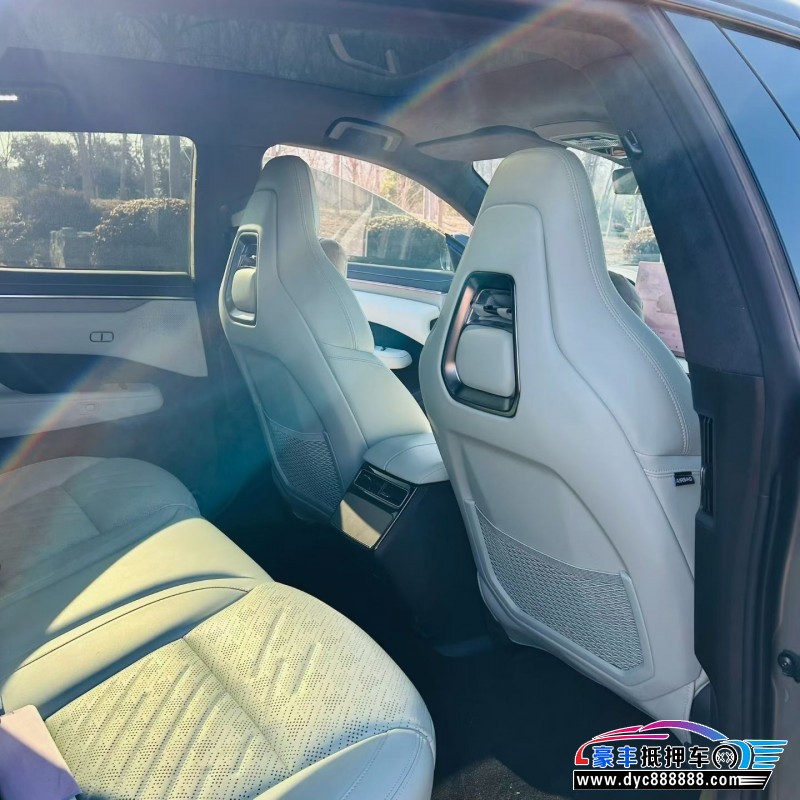 24年极氪001轿车抵押车出售