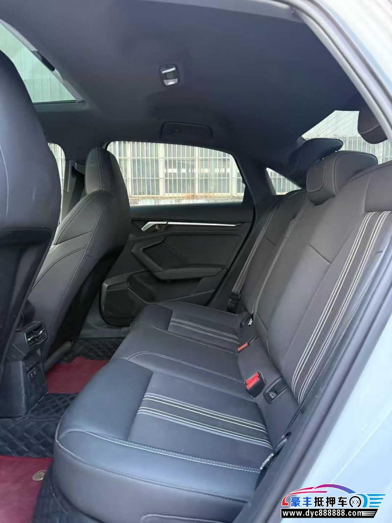 24年奥迪A3轿车抵押车出售