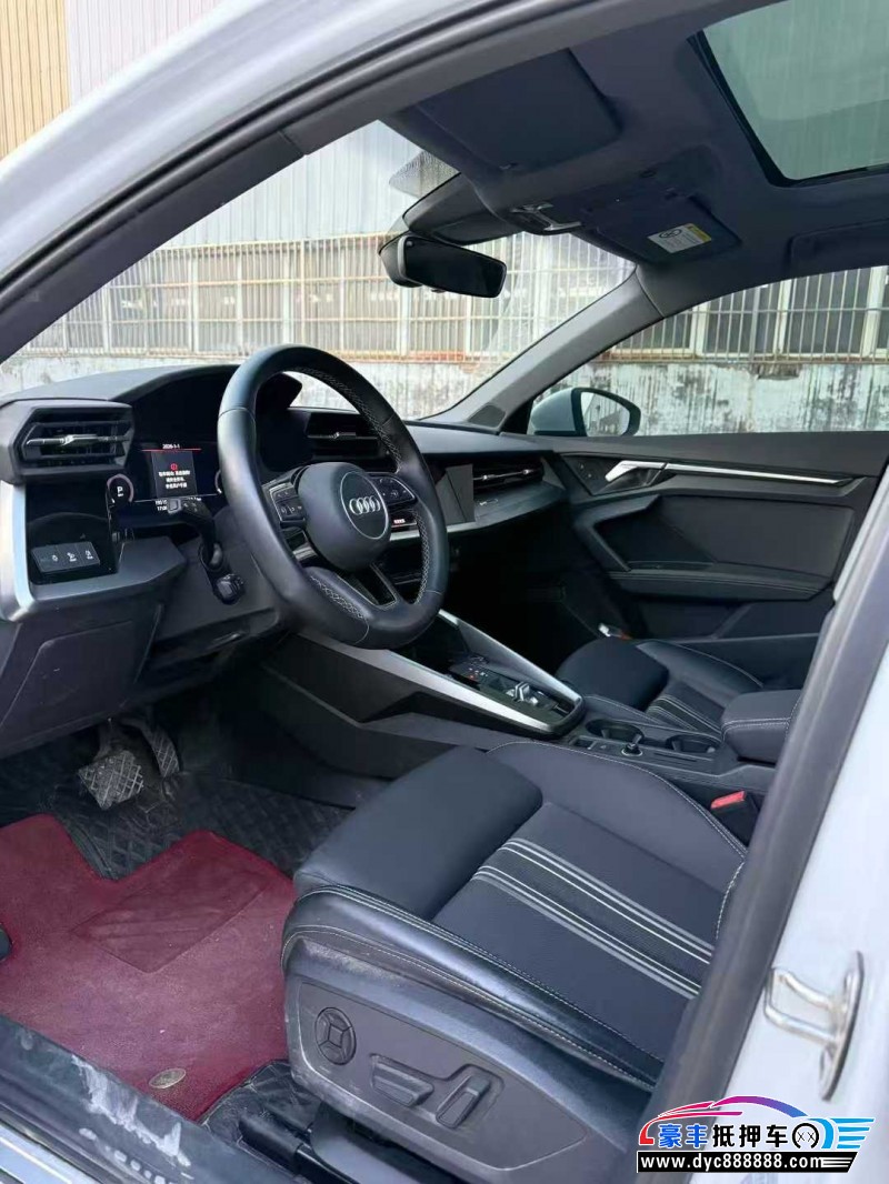 24年奥迪A3轿车抵押车出售