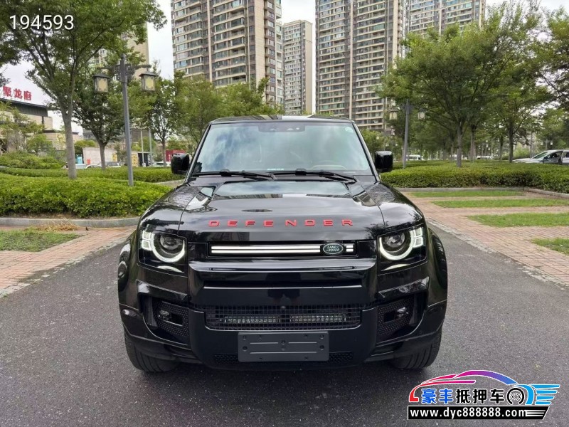 24年路虎卫士轿车抵押车出售