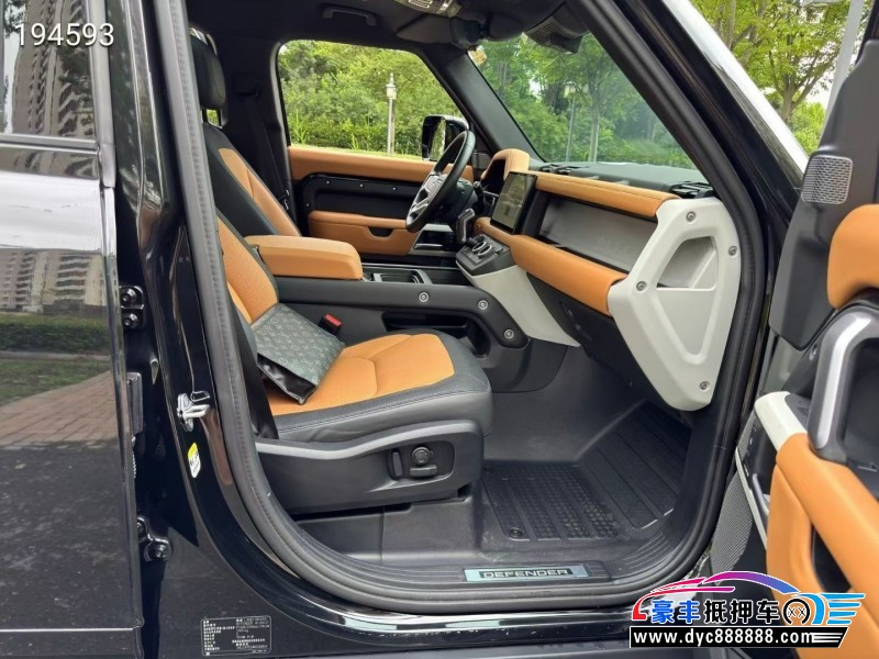 24年路虎卫士轿车抵押车出售