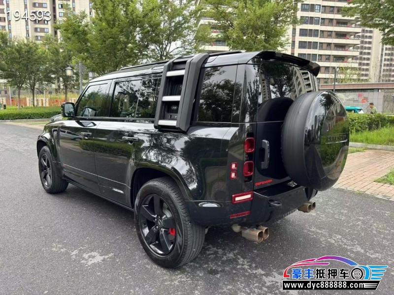 24年路虎卫士轿车抵押车出售