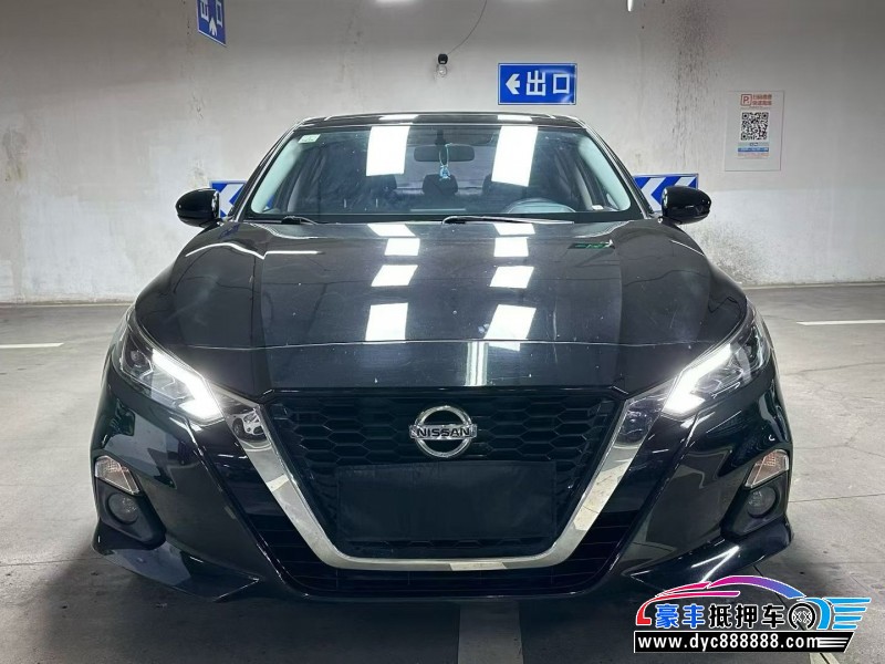 20年日产天籁轿车抵押车出售