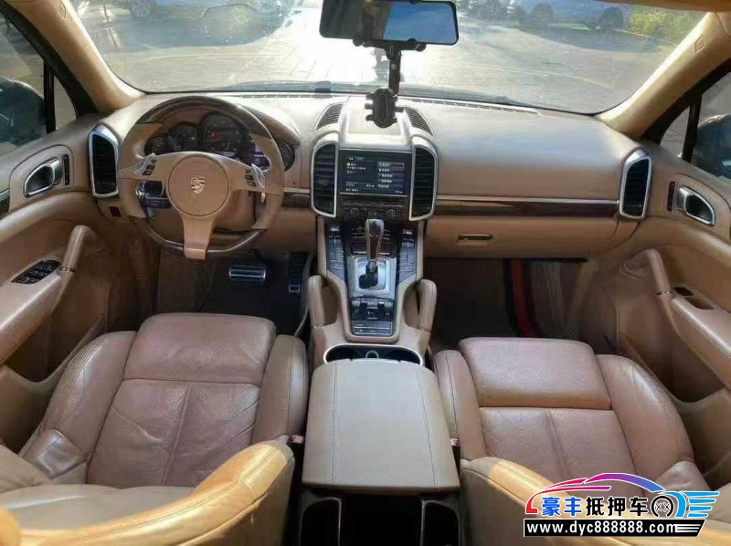 11年保时捷卡宴轿车抵押车出售