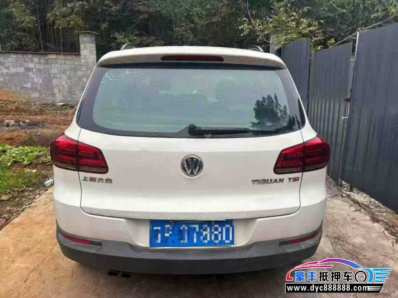 14年大众途观轿车抵押车出售