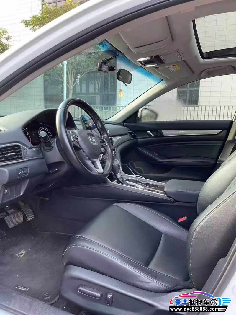 21年本田雅阁轿车抵押车出售
