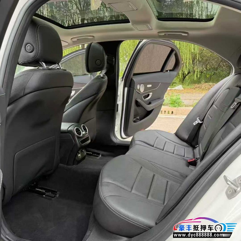 21年奔驰C轿车抵押车出售