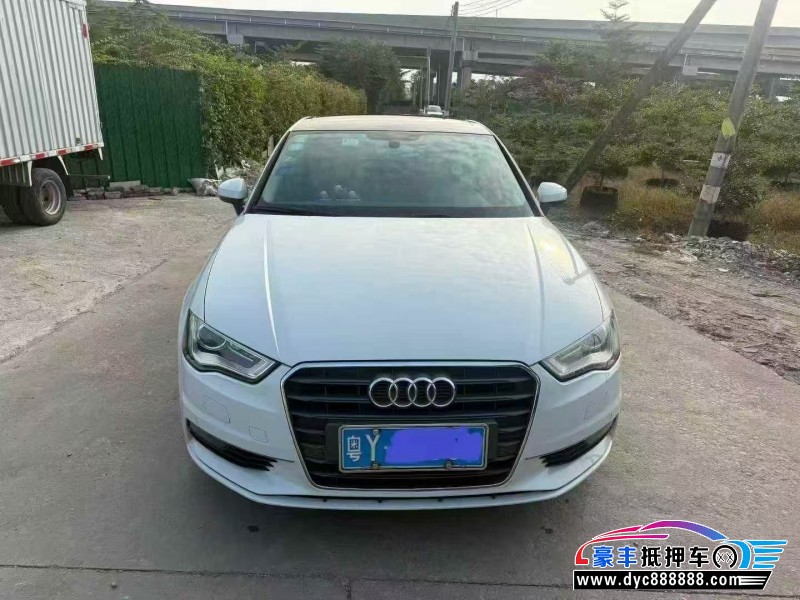 17年奥迪A3轿车抵押车出售