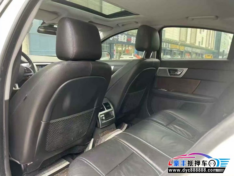 15年捷豹XF轿车抵押车出售