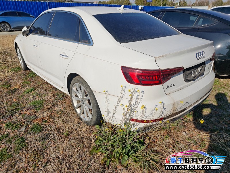 18年奥迪A4L轿车抵押车出售